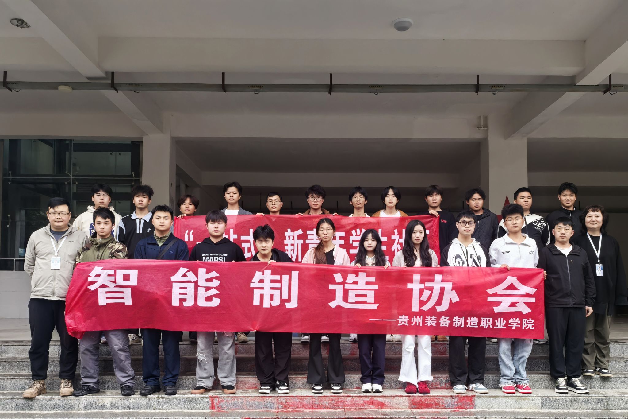 匠心筑梦，智造梦想——米乐官网智能制造协会成功举办DIY遥控小车组装活动