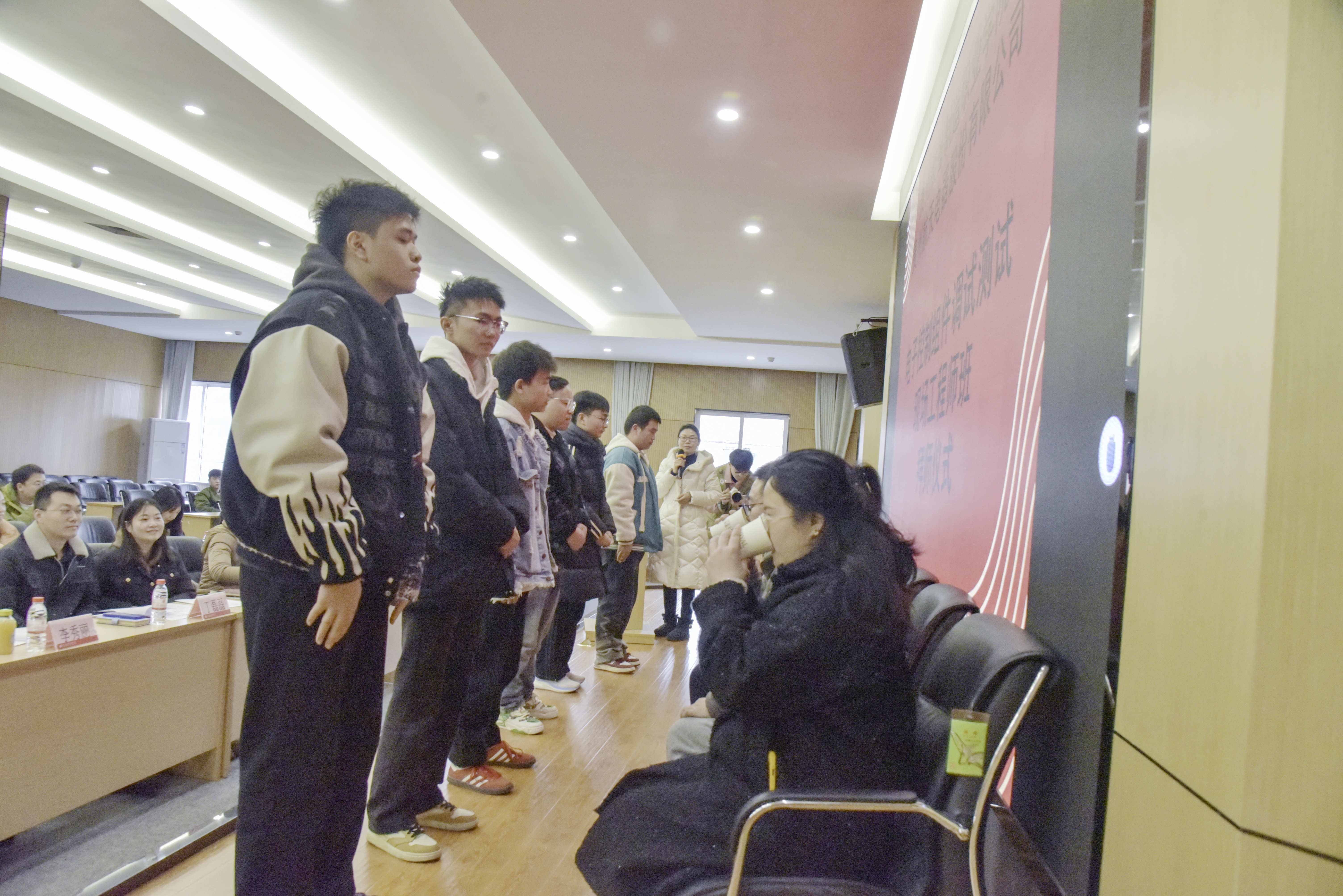 lQDPJx8jkb1l05fND7DNF4CwfmGtatM2jOoHpDjAMl4sAA_6016_4016_副本.jpg
